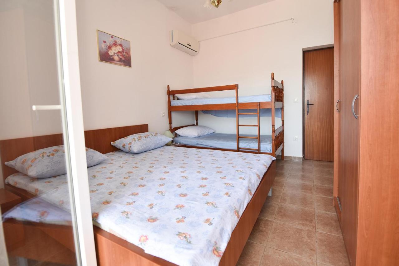 Apartments By The Sea Metajna, Pag - 6522 Zubovići Kültér fotó