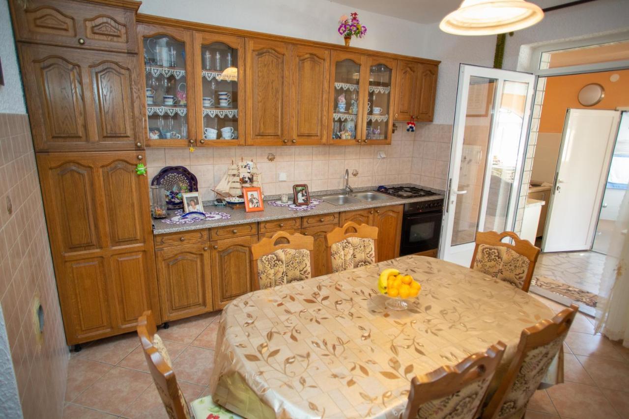 Apartments By The Sea Metajna, Pag - 6522 Zubovići Kültér fotó