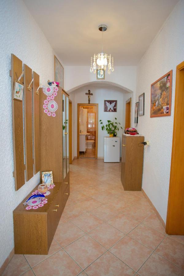 Apartments By The Sea Metajna, Pag - 6522 Zubovići Kültér fotó
